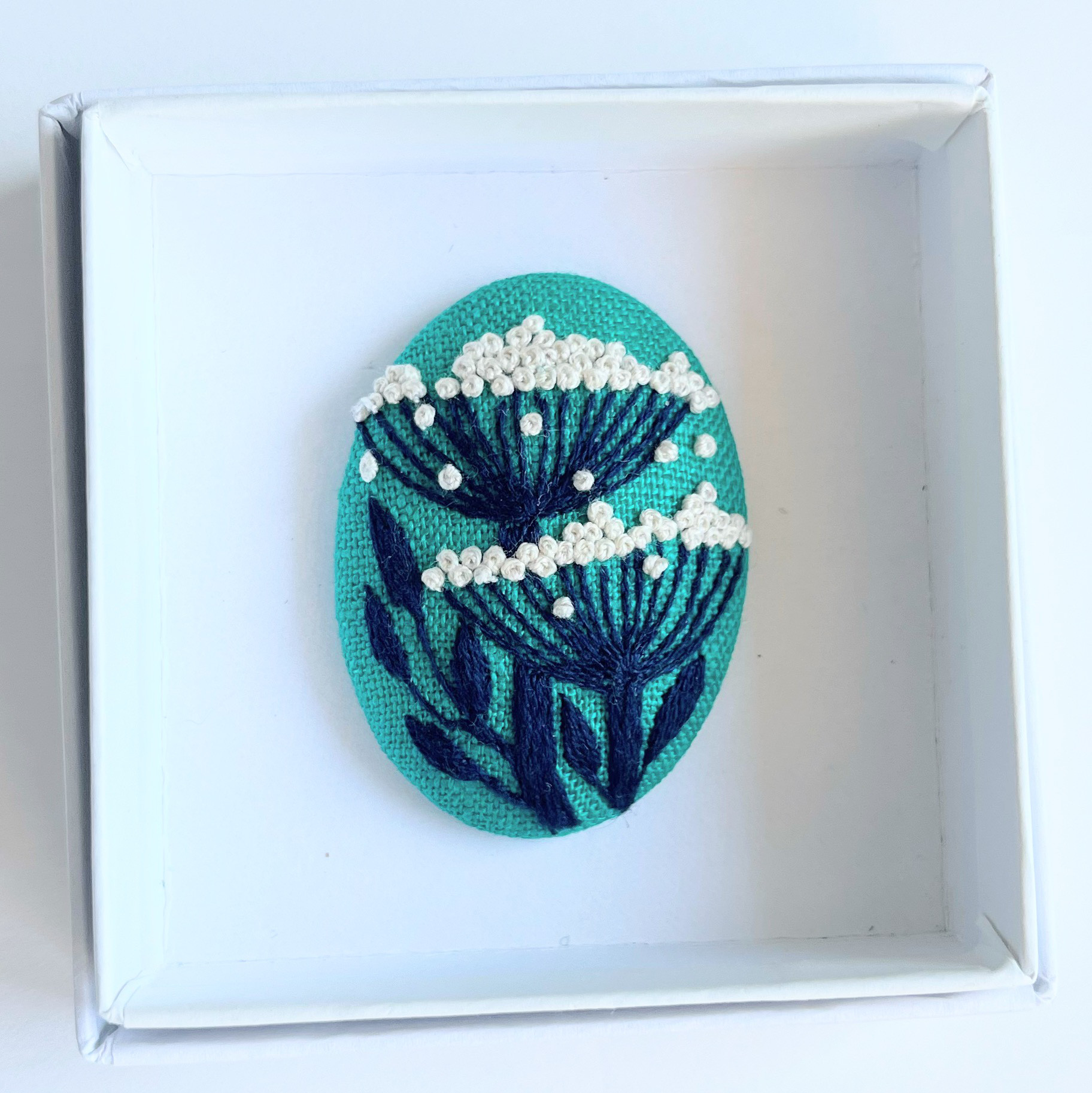 草花の刺繍ブローチ【botanical】#286