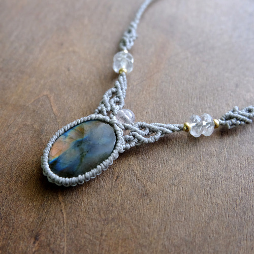 ラブラドライト・ヒマラヤローズクォーツ（ガネーシュヒマール産）丸玉