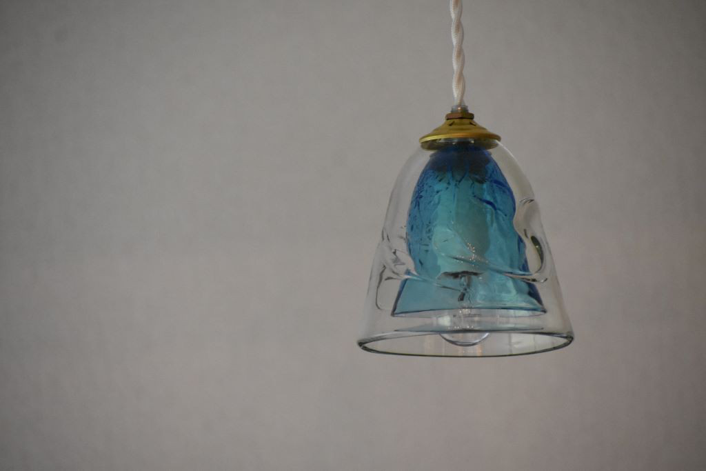 ☆送料無料☆吹きガラス照明（ペンダントタイプ）【二重　透/スカイ】2