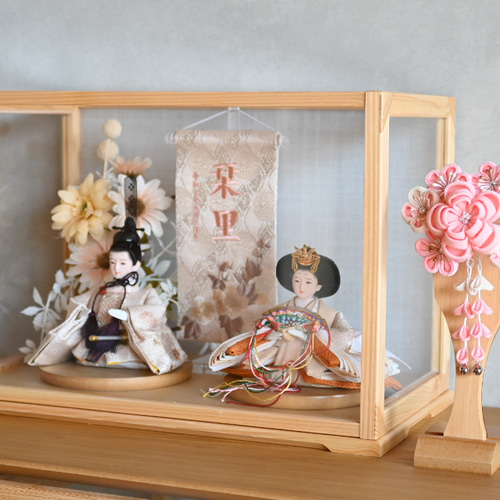 ♡チリメン羽子板飾りセット♡お洒落可愛いおメメパッチリウサギさん♡ 京都夢み屋＞ちりめん うさぎ雛と羽子板飾り | 商品詳細 | 高島屋