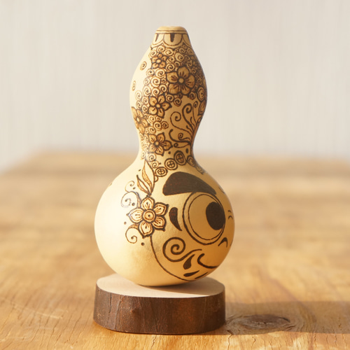 ひょうたんアート だるま 花柄の長い頭 立体・オブジェ gane工房 通販