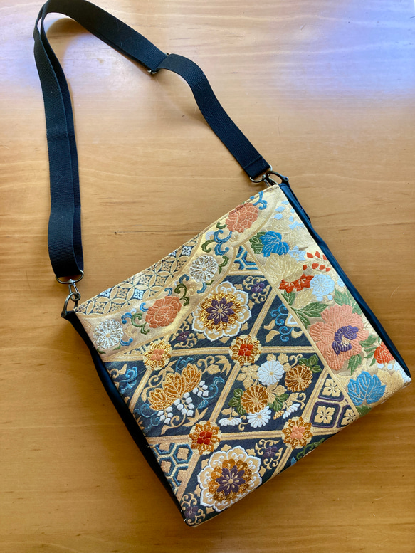 帯リメイクショルダーバッグ 本革 金銀糸 ショルダーバッグ Atelier