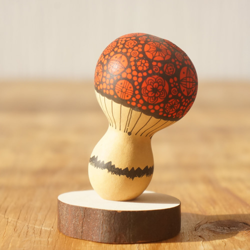 ひょうたんアート 赤いきのこ（地天然色） 立体・オブジェ gane工房