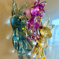 ＃207　シーブルー✴ミニバラ✴うさぎ✴レジンヘアゴムキーホルダーブローチ 207 シーブルー✴ミニバラ✴うさぎ✴レジンヘアゴムキーホルダー