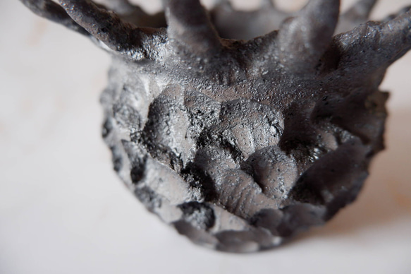 3号窯変黒棘鉢687　塊根植物　多肉植物　盆栽　植木鉢　作家鉢　沖縄 2枚目の画像