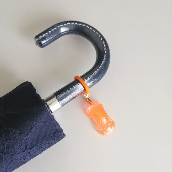 【車のアンブレラマーカー】　アンブレラマーカー　男の子　こども　子供　車チャーム　車　キーホルダー　ミニチュア 12枚目の画像