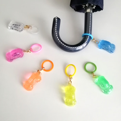 【車のアンブレラマーカー】　アンブレラマーカー　男の子　こども　子供　車チャーム　車　キーホルダー　ミニチュア 1枚目の画像