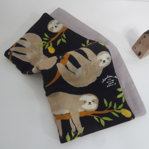 30㎝角*ナマケモノ*1*8重やわらかガーゼハンカチ*1枚