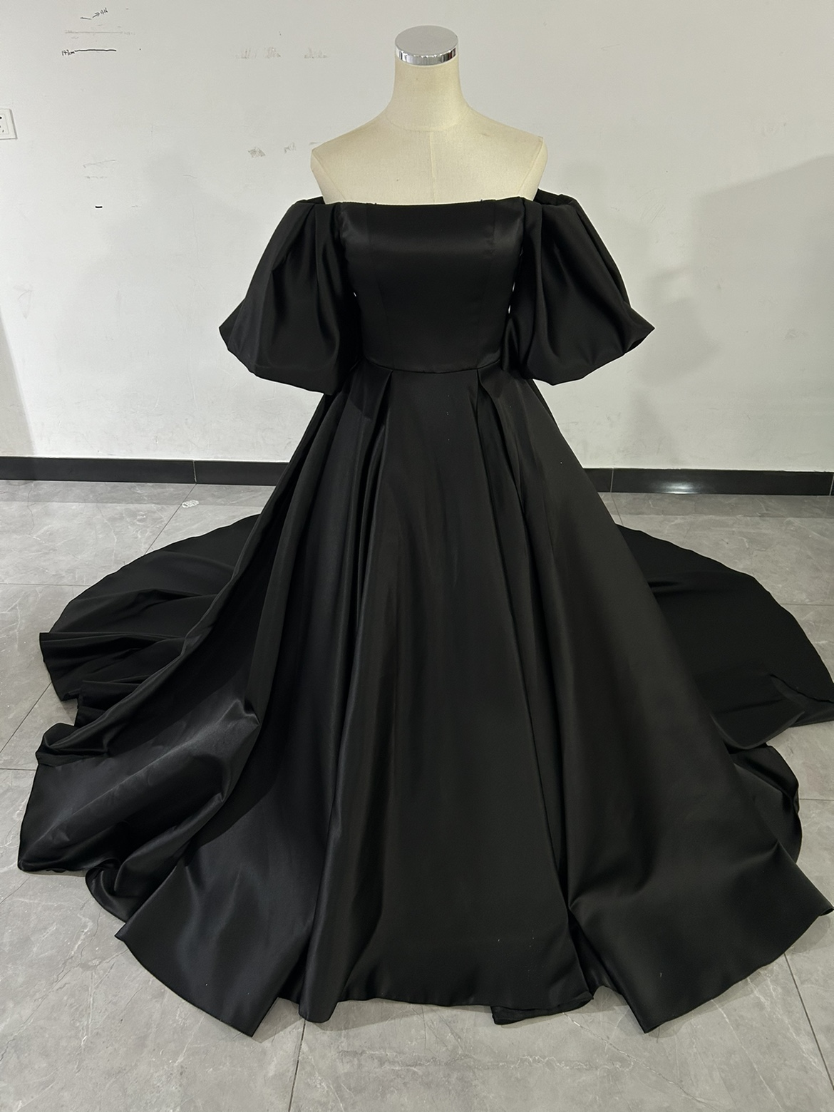 パーティードレス ブラック オフショルダー ロングトレーン 編み上げ エレガント 演奏会/音楽会