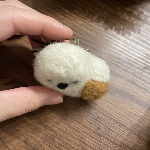 シマエナガさんのアクセサリートレイ　羊毛フェルト シマエナガさんのアクセサリートレイ 羊毛フェルト - メルカリ