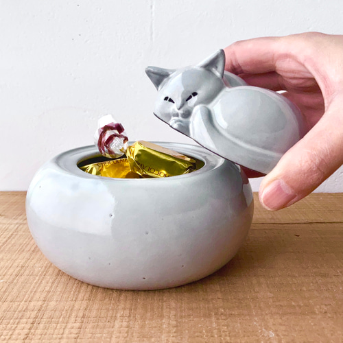 猫好きさんへ　鏡餅　焼物 猫好きさんに】陶土ずっと飾れる鏡餅「おもちねこ」 その他