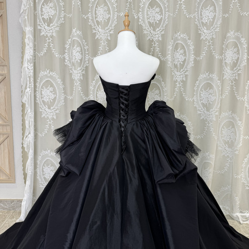 お買い得！非対称 アシメドレス 高級ブラック かっこいいカラードレス