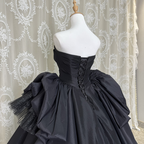 お買い得!非対称 アシメドレス 高級ブラック かっこいいカラー お買い得!非対称 アシメドレス 高級ブラック かっこいいカラー