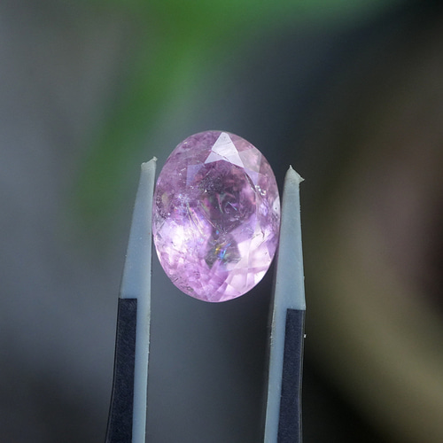 虹インクルージョン入り☆ピンクトルマリン s1395 天然石 Funky garuda