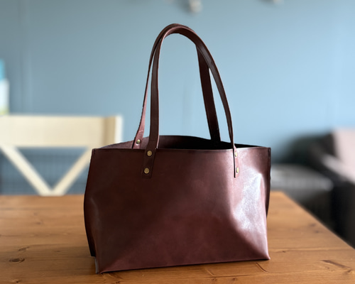 ヌメ革　トートバッグ　総手縫　トスカーナ　タンニン鞣し　真鍮　牛革　本革 受注制作】【5色展開】育てる本革トートバッグ＊牛革タンニン鞣し＊A4
