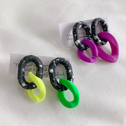 オトナきれいめダルメシアンピアス。　モノトーン×ネオンカラー。　イロが選べるタイプ 2枚目の画像