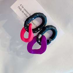 オトナきれいめダルメシアンピアス。　モノトーン×ネオンカラー。　イロが選べるタイプ 5枚目の画像