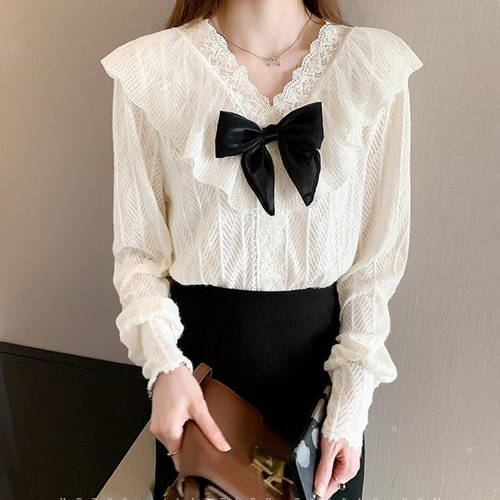 S123:新品 フリルトップス リボン付き ホワイト サイズ40 S123:新品 フリルトップス リボン付き ホワイト サイズ40（MA*RS