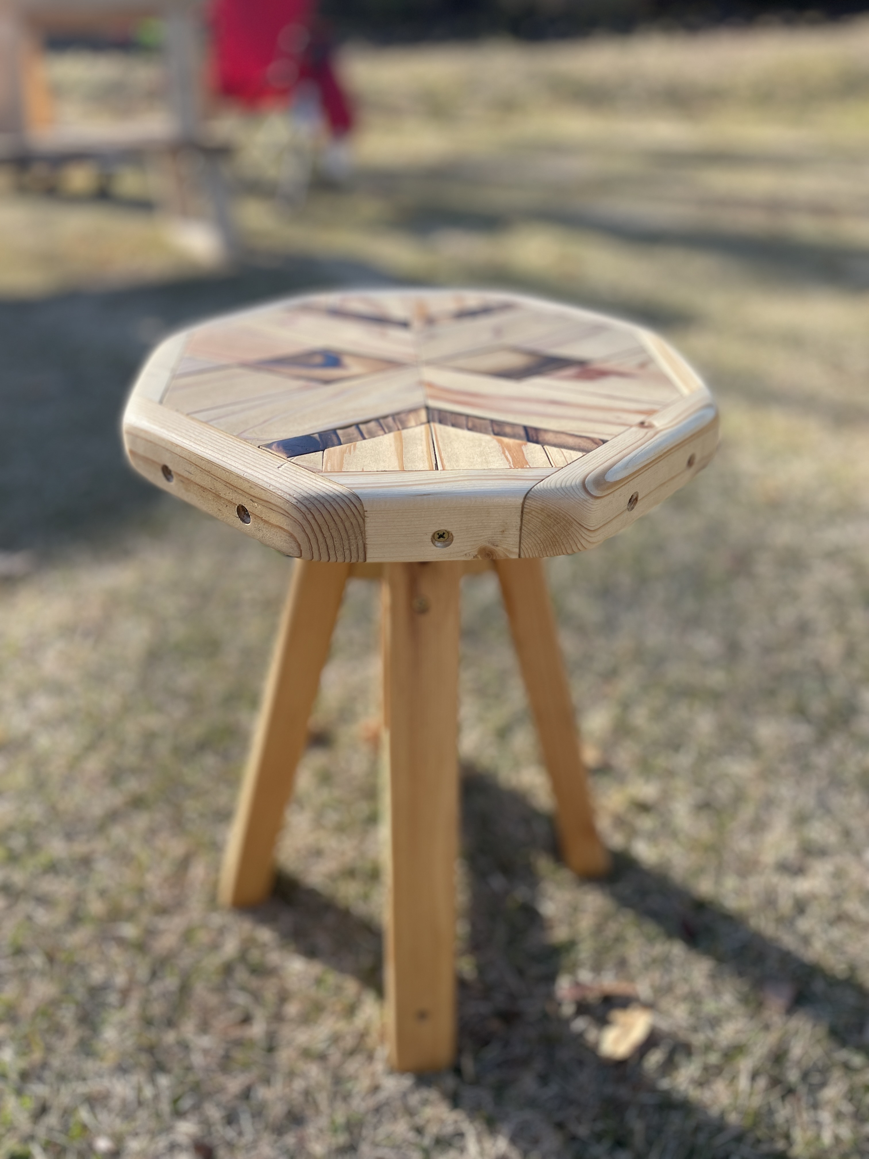 八角形の天板がかわいい。なんにでも使えるオクタゴンスツール⑦【ウッド】【オルテガ】【ナチュラル】⑥と⑦はペアです。