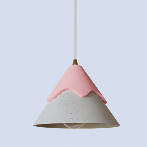美品 KOIZUMI ペンダント AP50281 ピンク シーリングライト ピンクとグレーのマルチカラーピークランプ Rei Lamp シーリングライト