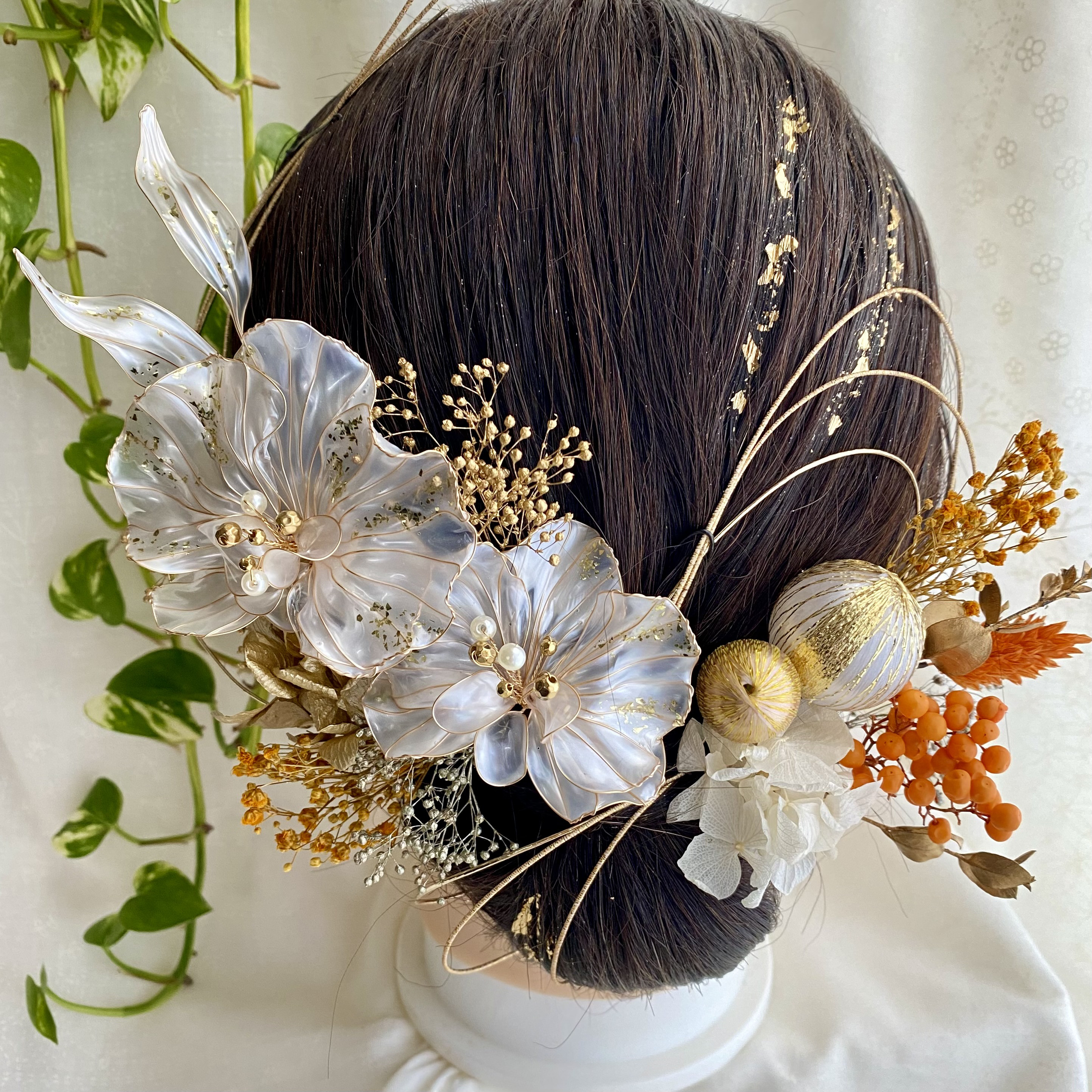 髪飾り　胡蝶蘭　ディップフラワー　アメリカンフラワー　ドライフラワー　オレンジ　金箔付　水引付　結婚式　卒業式　成人式