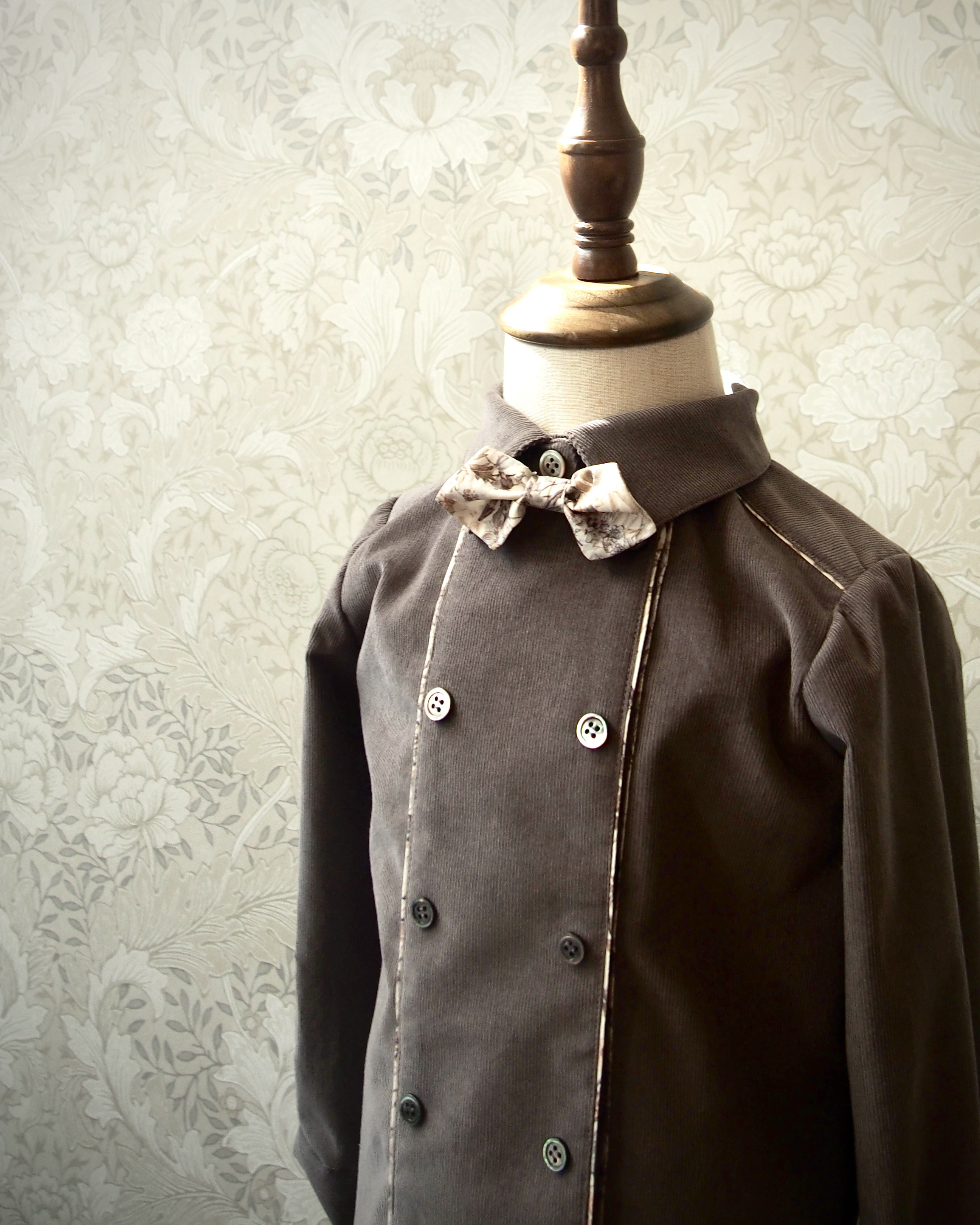 【 冬の男の子のおしゃれ服 】王子様コーデュロイシャツ｜ココアブラウン｜バースデーフォト｜卒園式｜おでかけ｜クラシカル