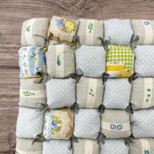 ⭐️アメリカンカントリー雑貨❤フリフリチェアパッド　ブルー系バラ柄♡45cm角 62174264573154ca92a4360414fb39