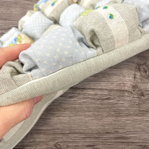 パフのチェアークッション～フラワー刺繍・カントリーカラー