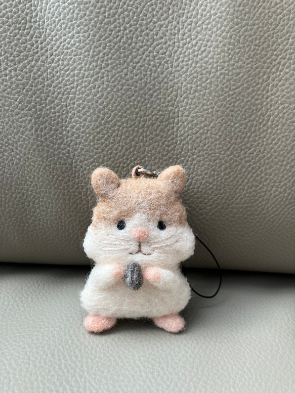 ハムスターの羊毛フェルトのストラップ 羊毛フェルト Naotan工房
