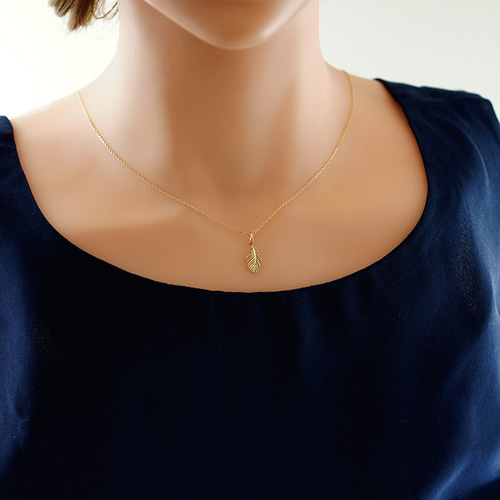  ORDER 18金 K18 18Kフェザー ペンダントトップ 11月30日値上】k18ゴールド ネックレス ペンダントトップ 羽根フェザー