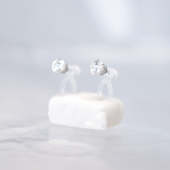 モアサナイト 10mm 丸型 両耳ピアス イヤリング 楽天市場】K10 モアサナイト 4×6mm 2ピース ダイヤモンド1ct相当