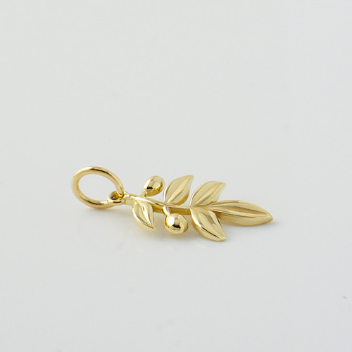(B072320)K18 YG ネックレストップ チャーム 葡萄モチーフ 18金 B072320)K18 YG ネックレストップ チャーム 葡萄モチーフ 18金