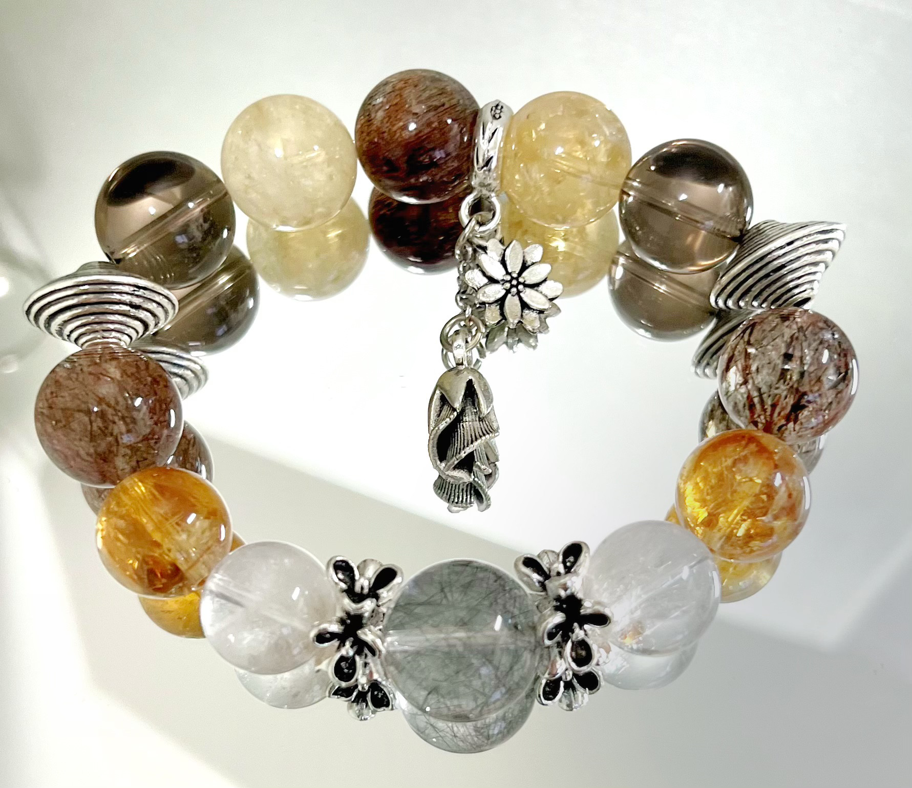 「trouvaille」大粒　水晶　タイガーアイ　天然石ブレスレット
