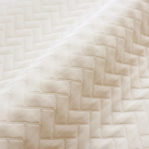 キルティングジャガード ドッキングワンピース【オフホワイト