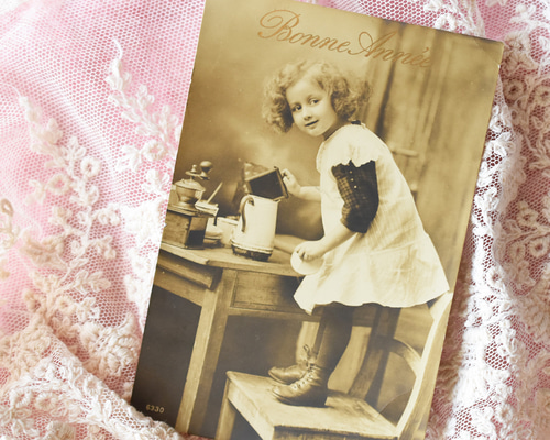 アンティークポストカード コーヒータイムのお支度 P022 ポスト