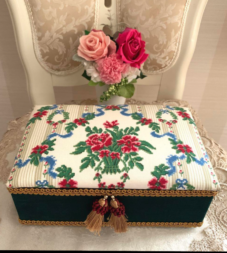 【送料無料】フランスビンテージ★クリスマスリースのギフトボックス