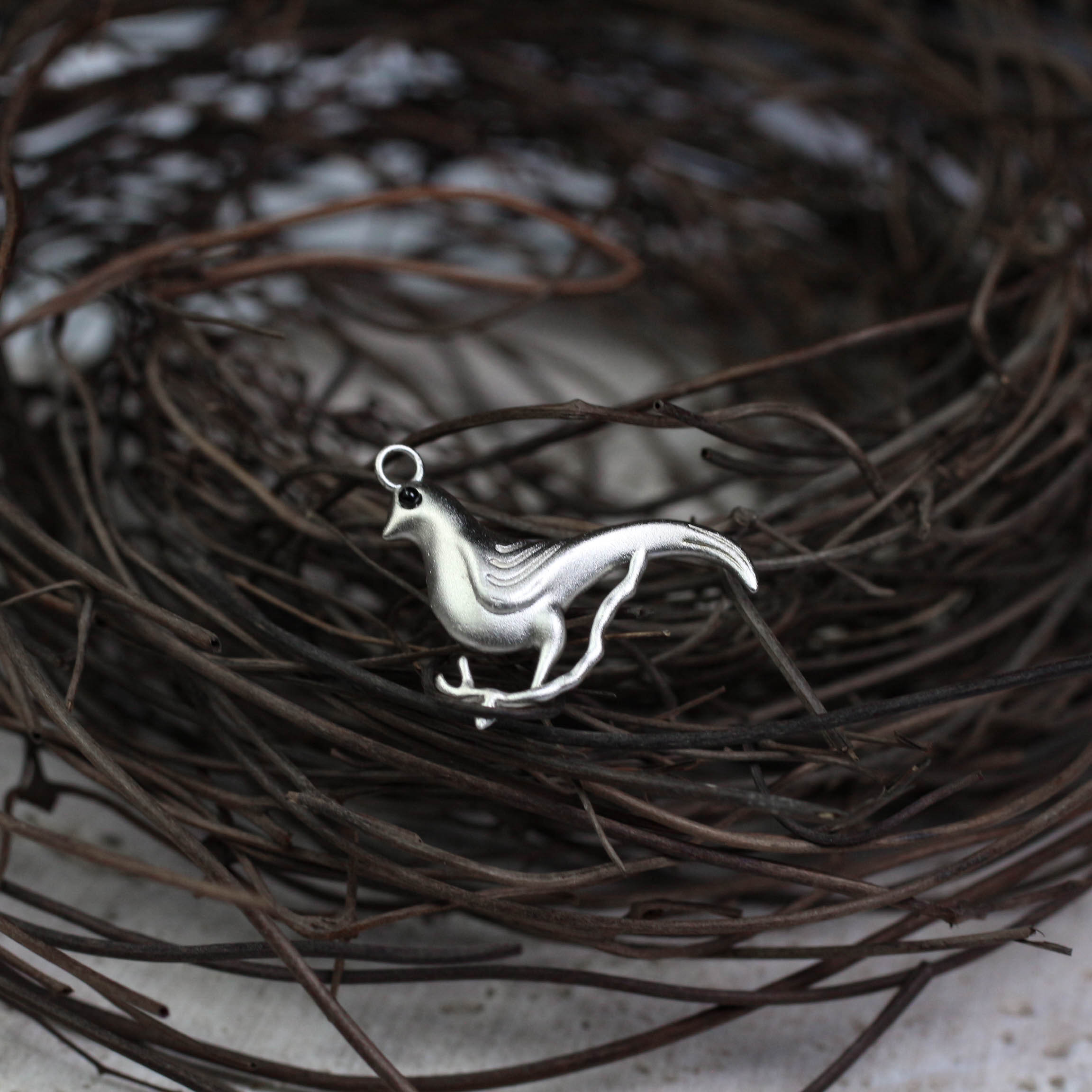 カササギのネックレス、スターリングシルバーのハンドメイド、鳥のネックレス、カササギのジュエリー、鳥のカササギのジュエリー
