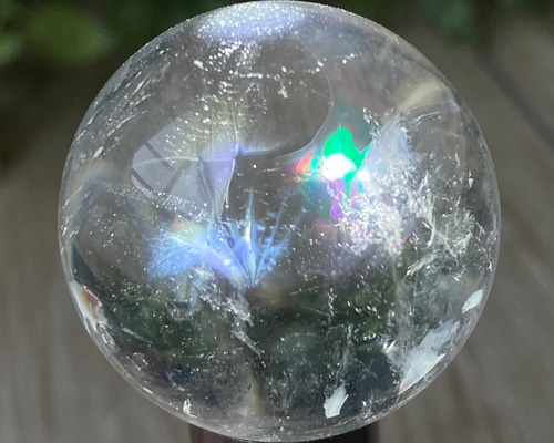 幻想的な光をたたえる希少石 /ブルーエンジェルラダークォーツスフィア