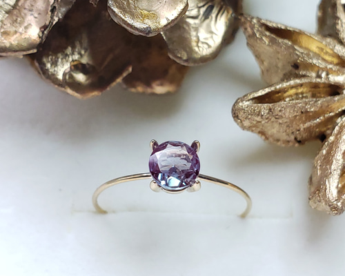 カジュアル K10 リング 合成石 カラーチェンジアレキサンドライト