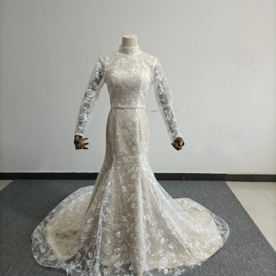 人気上昇！ ト 贅沢な総レース ウエディングドレス 華やかなトレーン +フェミニンなフレームレースの袖トップス袖結婚式