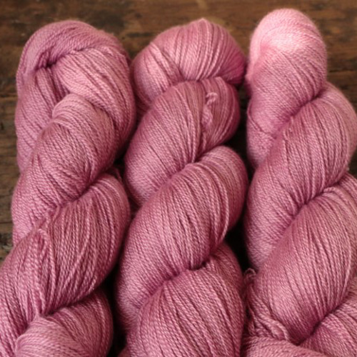 Choushun 手染めの極細毛糸 レース編みに最適 80% Extra Fine Merino +