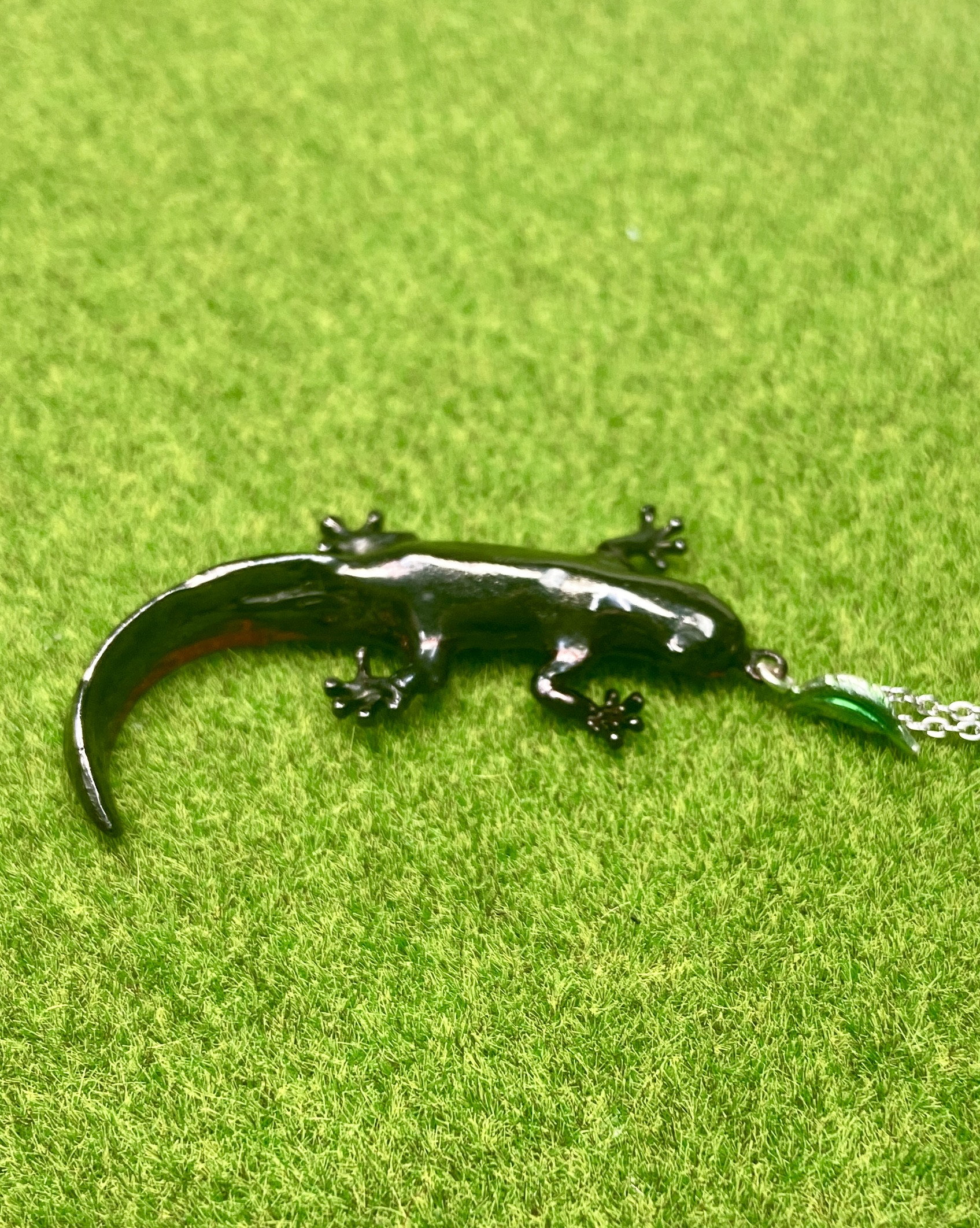 アカハライモリペンダント　２ 10,800円