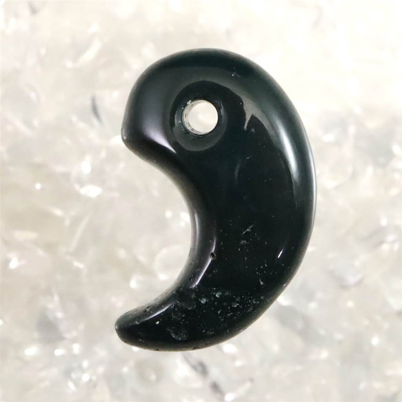 出雲碧玉 出雲石 21mm勾玉 2.76g ディレクトリーカード付 #88674 