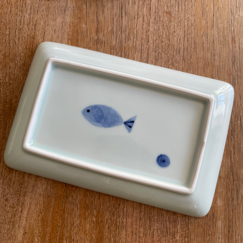 長皿 長角皿 染付 線画 4枚 窯傷 スレ僅か 美品 柳 長皿 長角皿 染付 線画 4枚 窯傷 スレ僅か 美品