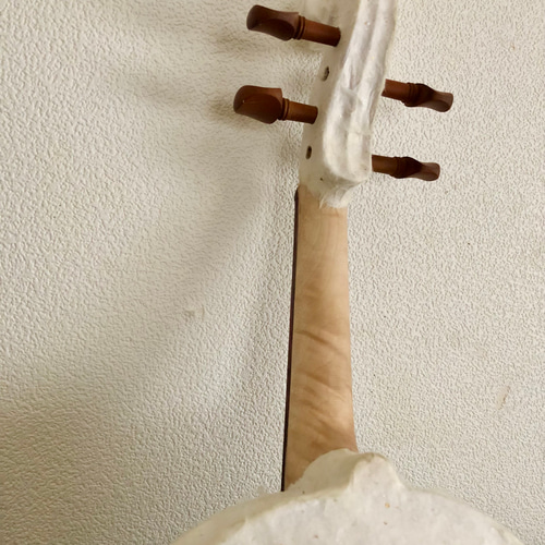 和紙のバイオリン(弓、ケース付属) Violon japonais en papier 和紙のバイオリン(弓、ケース付属) Violon japonais en papier
