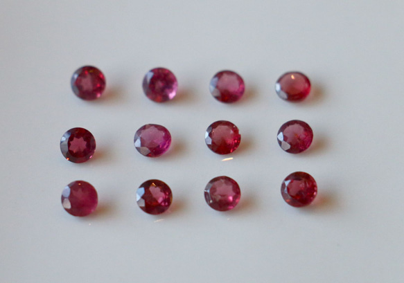 5.2ｃｔ　天然石　トルマリン　ラウンド　ルース　12個セット 1枚目の画像