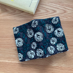 ミナペルホネン ブックカバー 文庫本 rosy mina perhonen の刺繍生地