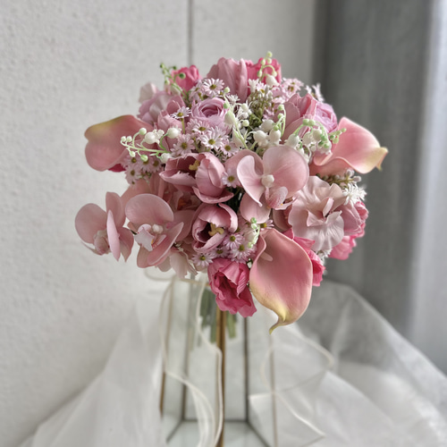 大人可愛いくすみピンクのラウンドブーケ アーティフィシャルフラワー