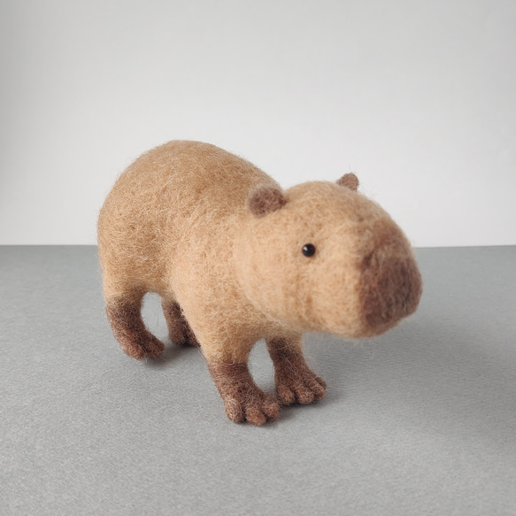 あるくカピバラ　（素材・羊毛） 1枚目の画像