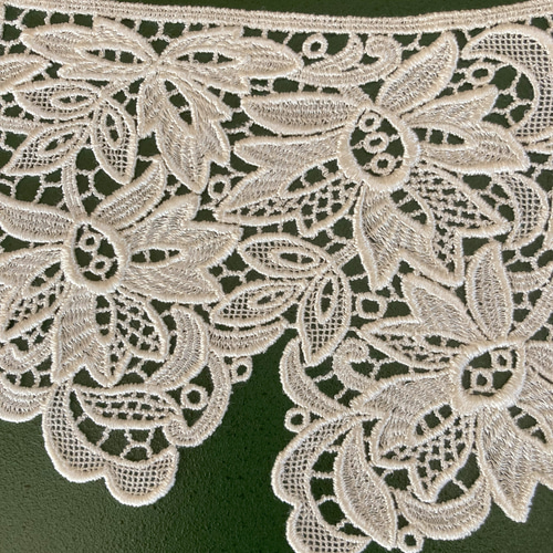 ホワイト総レースつけ襟ハンドメイドビンテージ アンティーク レース つけ襟（Antique Lace Collar）- JeJe PIANO